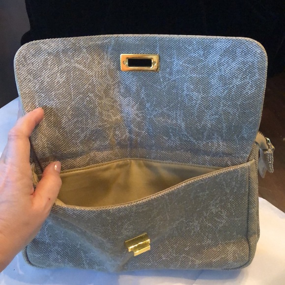 Moved Sondra Roberts roomy fabric, faux stamped leather double chain strap bag - Picture 3 of 10